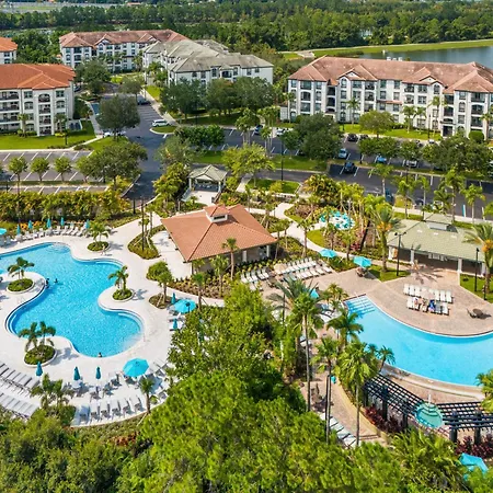 Lovely Third-Floor Vista Cay Resort Condo